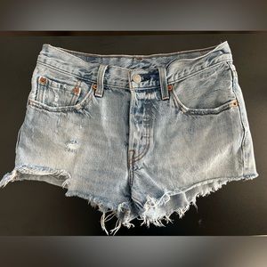 Levi’s cut off Jean shorts 501 sz 26